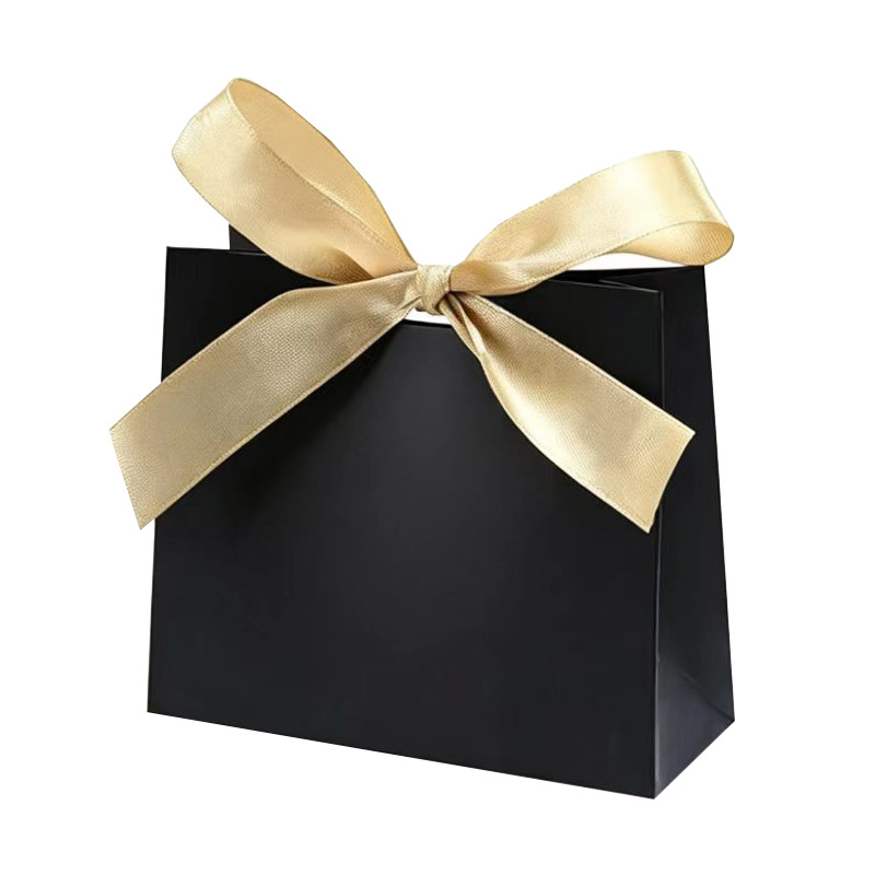 kraft paper hand held gift box with ribbon, suitable for chocolate, candies, wedding favor boxes, gifts for weddings, birthday parties and small gift bags kraft paper hand held gift box with ribbon, suitable for chocolate, candies, wedding favor boxes, gifts for weddings, birthday parties and small gift bags
