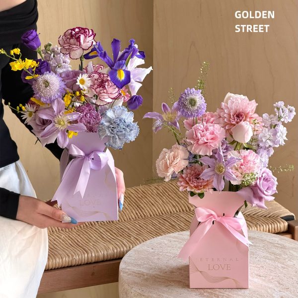 Bouquet packaging box